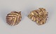 Flora Danica 
Jewellery, 
produceret hos 
Eggert. 
To brocher i 
form af blade 
forgyldt i ...