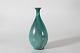 Herman A Kähler 
- Næstved
Balusterformet 
vase med blank 
turkis glasur
m/ islæt af 
brunt ...