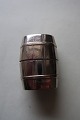 Für die Samler:Vintage LeichterForm wie eine Tonne / ein FassSeltenH: 4cmIn gutem ...