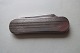 For samleren
Vintage 
lommekniv
Meget flad 
form
L: 6cm
God stand
Varenr.: 
KL1005