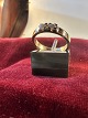 Alliance ring 
med 3 Diamanter 

Diamanter TW 3 
stk  a 0,10  i 
alt 0,30 ct
Guld 14k 
stemplet ...