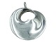 Georg Jensen 
sterlingsølv, 
Hidden Heart 
vedhæng fra 
1997.
Designet af 
Vivianna Torun 
...