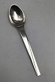 Hans Hansen 
Sterling Sølv 
"Ornamental" 
Barneske Måler 
15.5 cm (6.10 
inch)