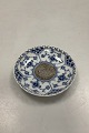 Royal 
Copenhagen  
Musselmalet 
Helblonde 
Askebæger / 
Platte med 
Sølvmønt No 
1/1009. 9 cm / 
3.54 ...