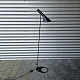 Sort 
standerlampe 
model AJ med 
justerbar skærm 

Designer Arne 
Jacobsen
Producent 
Louis ...