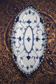Royal 
Copenhagen , 
Musselmalet 
Helblonde asiet 
/ teske bakke.
Dekorationsnummer: 
1/1115. ...