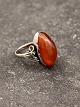 830 sølv 
vintage sølv 
ring med rav 
størrelse 53 
emne nr. 612223