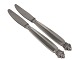 Georg Jensen 
Dronning 
Sterlingsølv og 
rustfrit stål, 
frokostkniv.
Længde 20,6 
cm., heraf ...