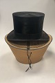 Old High Hat of 
Mole Skin
Size 58
Measures 
30,3cm x 25cm x 
14,5cm