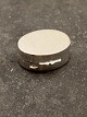 Sølv pille æske 
3,6 x 3 cm. 
stemplet 0,800 
emne nr. 613760