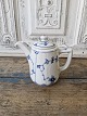 Royal 
Copenhagen 
Musselmalet 
riflet 
hotelporcelæn 
lille 
kaffekande 
No. 2213, 1. 
...
