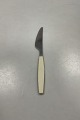 Georg Jensen 
Stainless Hvid 
Strata 
Spisekniv. 
Måler 20,3 cm 
/ 7.99 inch