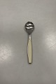 Georg Jensen 
Stainless Hvid 
Strata 
Kaffeske. 
Måler 13,8 cm 
/ 5.43 inch