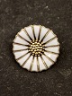 A Michelsen 
sterling silver 
daisy brooch D. 
2.5 cm. with 
enamel item no. 
616500