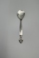 Georg Jensen 
Sterling Sølv 
Dronning Is 
Sorbet Ske No 
076. 
Måler 14,3 cm 
/ 5.63 inch