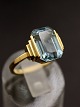 18 karat art 
deco guld ring 
størrelse 58-59 
med aquamarine 
svenske 
stempler emne 
nr. 617042
