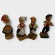 4 Håndskårne 
træfigurer fra 
Norge, musikere 
og dansere, 
fløjtespiller 
og 
violinspiller 
mangler ...