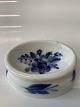 Royal 
Copenhagen Blå 
Blomst Flettet, 
Oval saltkar.
Dek. ...