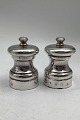 P H Vogel & Co, 
Birmingham, 
England 
Sterling Sølv 
Salt & 
Peberkværn Sæt
Måler H 6.8 cm 
(2.67 ...