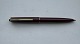 Sort Montblanc 
nr. 380 
kuglepen. 
Fremstår i 
perfekt stand. 
Fungerer fint 
med original 
Montblanc ...