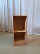 Bogkasse med sokkel
 Kr. 850,-
