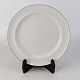 Frokosttallerken 
i kongeligt 
porcelæn fra 
stellet Rødtop 
- også kaldet 
rødkant. Nr. 
6294 ...