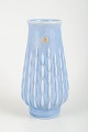 Ewald Dahlskog for Bo Fajans.Vase, 1930/40’erne.Håndlavet fajancevase i lyseblå glasur med ...