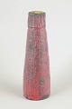 Europæisk studiokeramikerUnika vase, 1968.Høj og slank vase udført i stentøj med sjælden ...