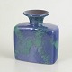 Europæisk studiokeramiker.Unika vase, ca. 1970’erne.Kompakt og skulpturel vase udført i ...