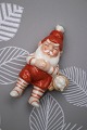 Royal Copenhagen Pixie nisse i porcelæn , nr.176.Sovende nissemand med ølkrus. Længde: 7,5cm. 