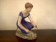 Bing & Grøndahl 
Figur af 
Gartner Pige.
Dekorationsnummer 
2356
Højde 14 cm. 
...