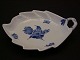 Royal 
Copenhagen - 
	Blue Flower 
Braided 
Leaf dish no 
8002  
Length 22,5 cm 
- width 18,5 
...