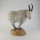 Figur i stentøj med motiv af en bjergged på en sten. Limited edition nr. 8 af 750Nr. ...