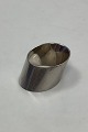 Moderne Servietring i Sølv Inder diameter 3,2 cm / 1.26 inchVejer 22 gram / 0.65 oz.