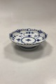 Royal Copenhagen Musselmalet Helblonde Skål på Fod No. 1023.  Måler 17,5 cm (6,89 in.) 4. ...