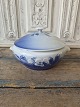 B&G Christmas rose dish No. 512, Factory firstHeight 15 cm. Diameter 22 cm.