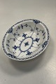 Royal Copenhagen Musselmalet Halvblonde Bagefad / Skål No. 650Måler 20,2 cm x 16 cm / 7,95 ...