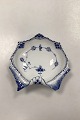 Royal Copenhagen Musselmalet Halvblonde Muslingeskål / Asiet No. 557Privatmalet i 1927, har en ...