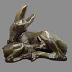 Hugo Liisberg; Bronzefigur af dådyr med kid, fra L. ...