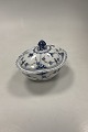 Royal Copenhagen Musselmalet Helblonde Skål med låg No. 1100Måler 16,5 cm x 14cm x 10,5cm / ...