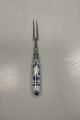 Royal Copenhagen Musselmalet Riflet Pålægsgaffel langt skaft.Måler 17,7cm / 6.97 ...