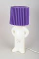 Propaganda Mr. P bordlampe.Ikonisk og humoristisk bordlampe udført i plast med den ...