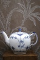 Musselmalet , Halvblonde tekande fra Royal Copenhagen.Dekorationsnummer: 1/611. 1.sortering. ...