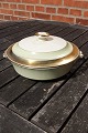 Dagmar med guldkant Royal Copenhagen porcelæn spisestel. Kongelig porcelæn.Rund lågskål ...