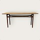 Sofabord i teakfiner med avishylde, Danish modern fra 1960'erne,  Mål: HxBxL 52cm x 50cm x 125cm ...