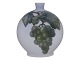 Royal CopenhagenArt Nouveau vase med grønne vindruer fra 1898-1923