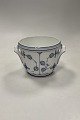 Royal Copenhagen Musselmalet Riflet Vinkøler / Urtepotteskjuler No. 287Måler 12cm x 14cm / ...