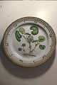 Royal Copenhagen Flora Danica Rundt Fad No. 20/3524. Måler Diam 33.5 cm. (13.18 inch) Latinsk ...