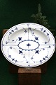 Antikt Royal Copenhagen , Musselmalet , riflet ovalt fad.Dekorations nummer : 1/99. 1.sort. ...