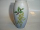 Bing & Grøndahl 
Vase med motiv 
af Blomster 
Ranke 
Dek. nr. 
62-254
1.sortering
Højde ...